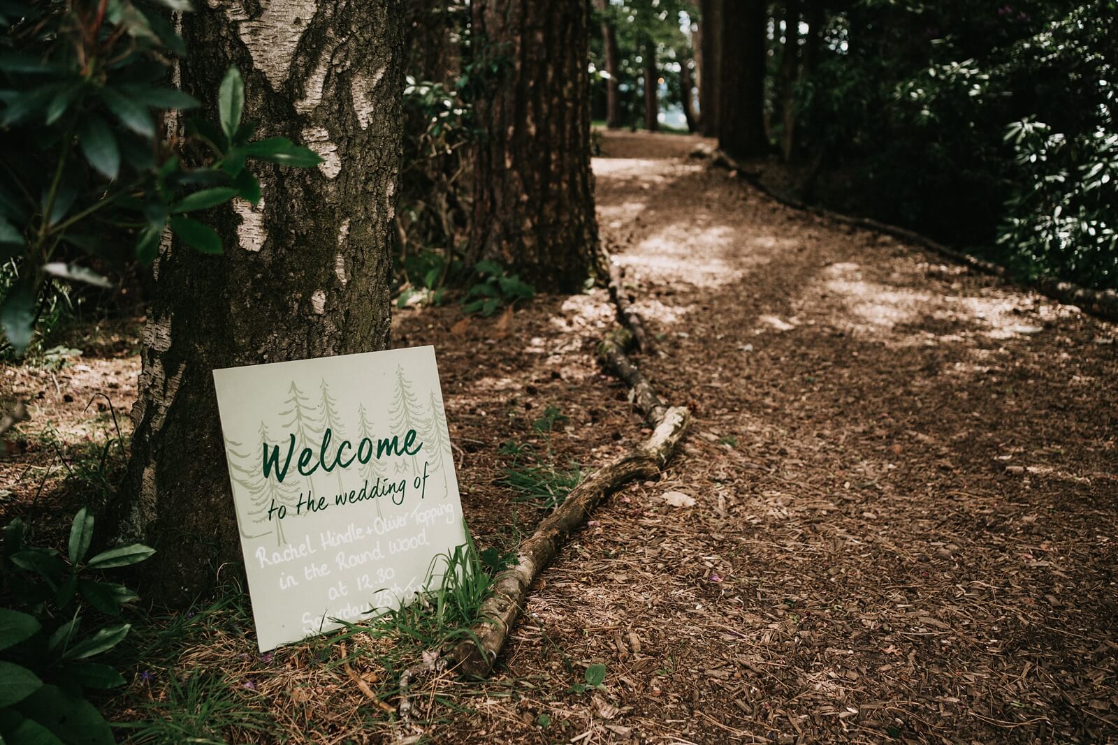 Outdoor woodland wedding decor