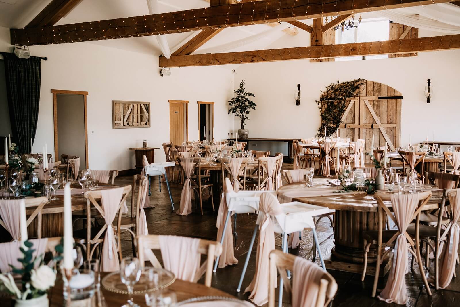 Hobbit Hill wedding decor